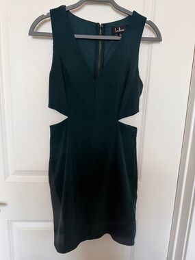 Lulu's Dark Green V-Neck Cutout Sheath Dress